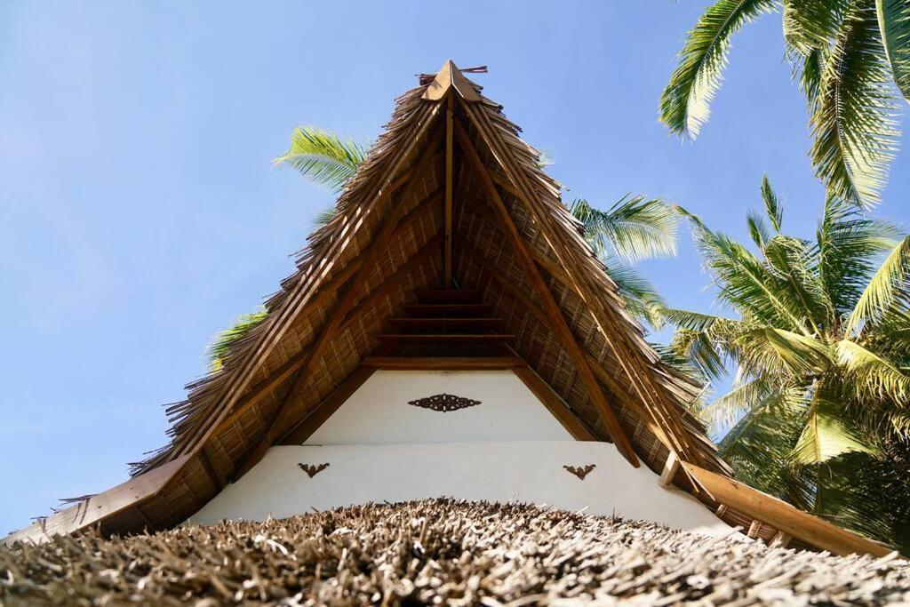 Beach-Front Sumbawa Surf House Lemonga Eksteriør bilde